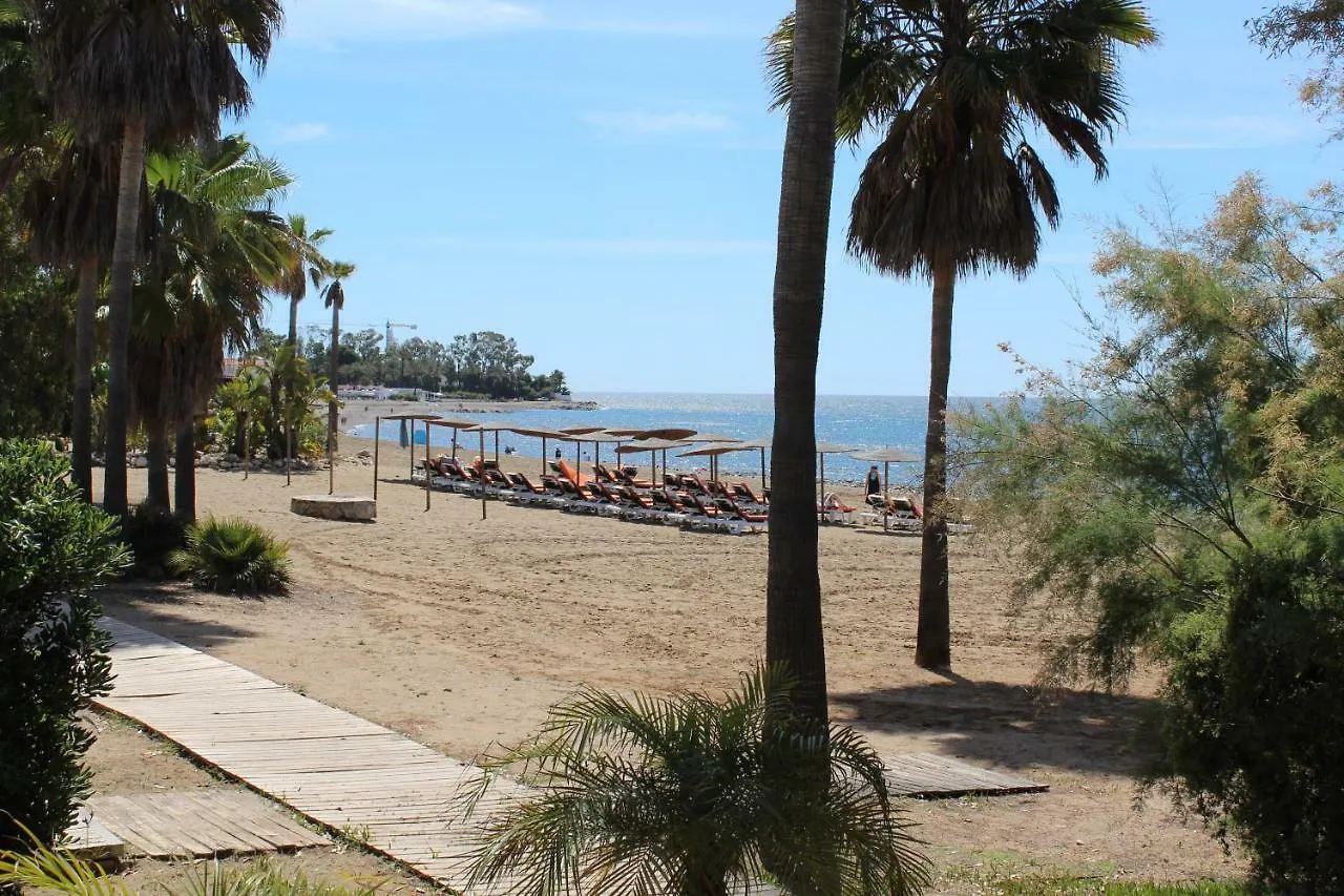 Apartment In El Presidente Beach Side New Golden Mile Estepona